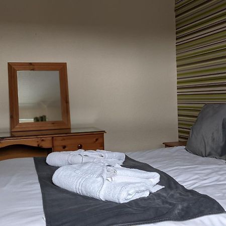 Crown Hotel Langholm Esterno foto